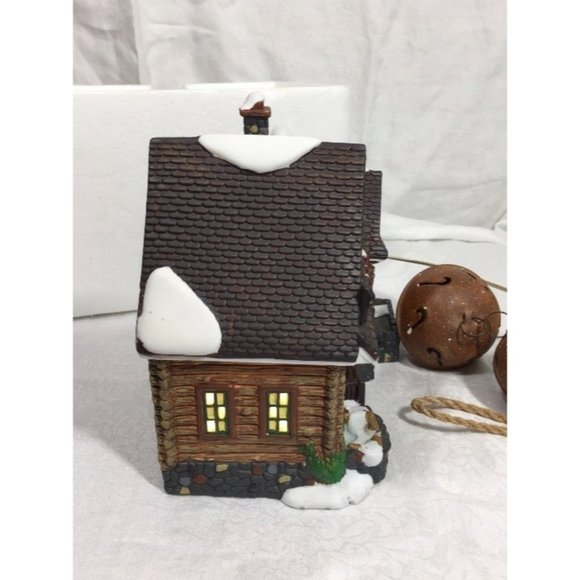 Santa's Workbench Collection - Picture 4 of 12